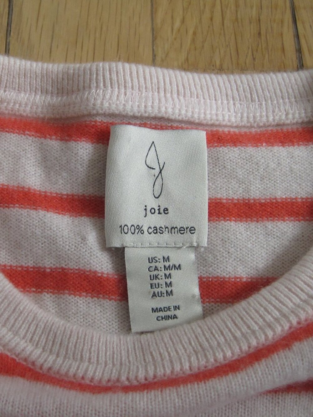 Joie Coral Pink Striped Pullover Sweater Size M 100% Cashmere Crew Neck Boxy - Picture 10 of 12